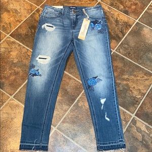 NWT Wrangler skinny jeans